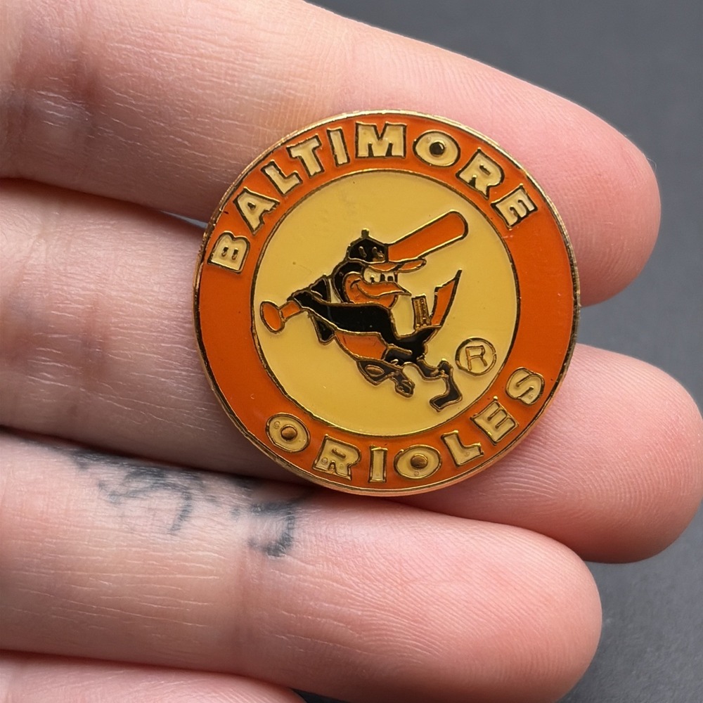 Baltimore Orioles Mascot MLB Baseball Team Lapel Hat Pin
